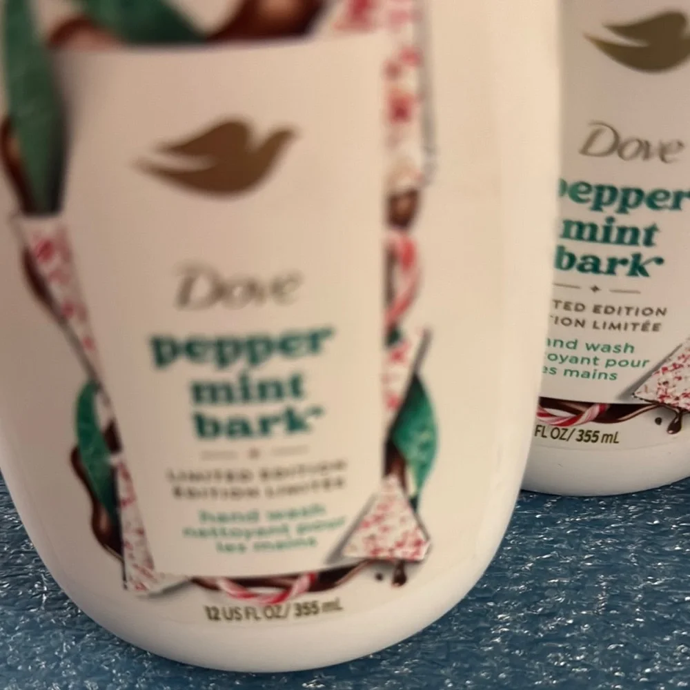 5 Dove Holiday Treats Peppermint Bark Hand Soaps 12 ounces each Limited Edition